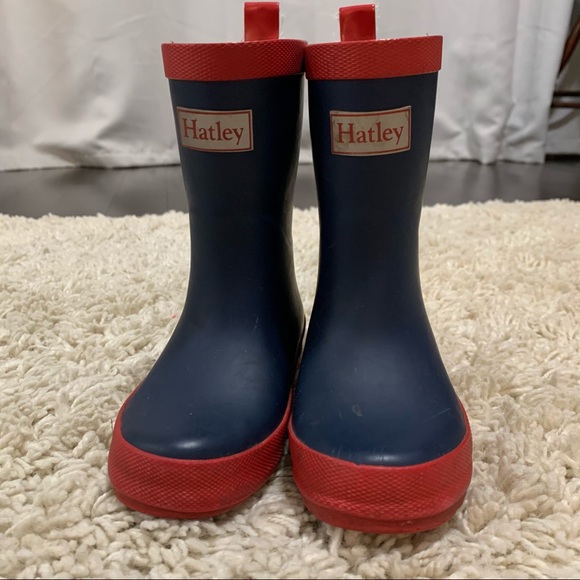Hatley Other - ❗️SOLD❗️Hatley Navy/Red Rain Boots GUC